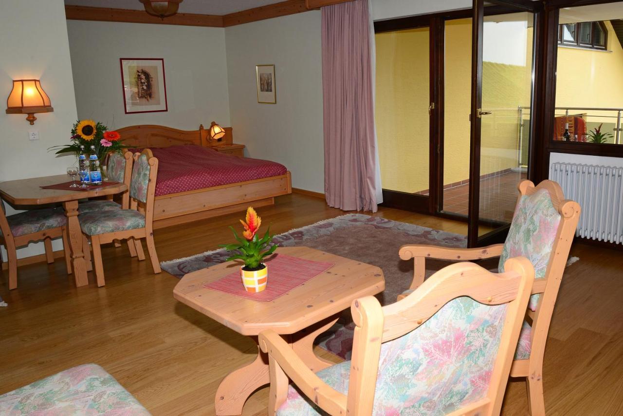 Residence Am Weinberg / Travellers Hotelbetriebs Gmbh Sasbachwalden Kültér fotó