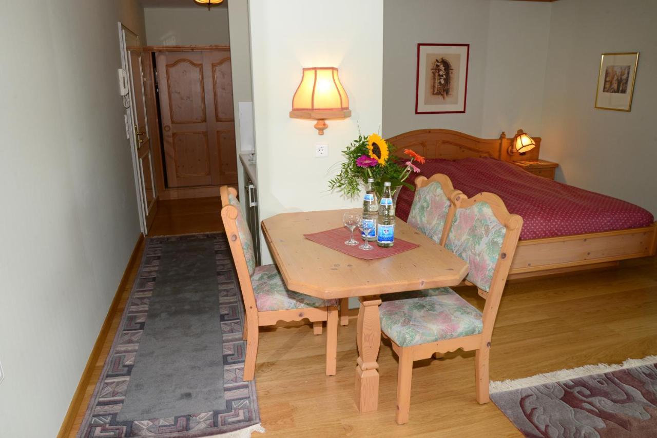 Residence Am Weinberg / Travellers Hotelbetriebs Gmbh Sasbachwalden Kültér fotó
